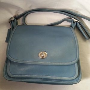 Rare Blue 9061 Rambler Coach Near Vintage!